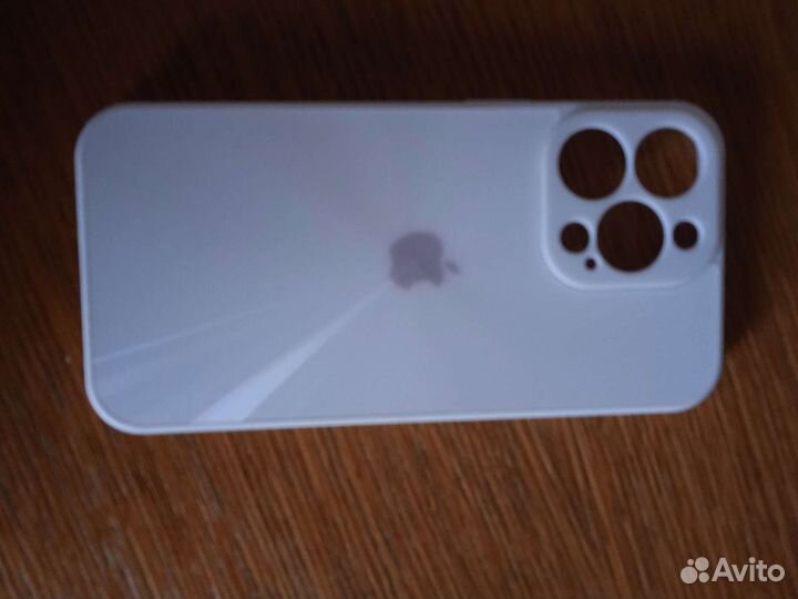 Чехлы на iPhone