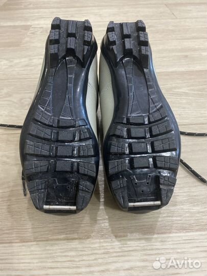 Лыжные ботинки размер 34