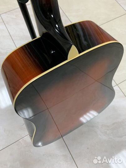 Акустическая гитара Martinez