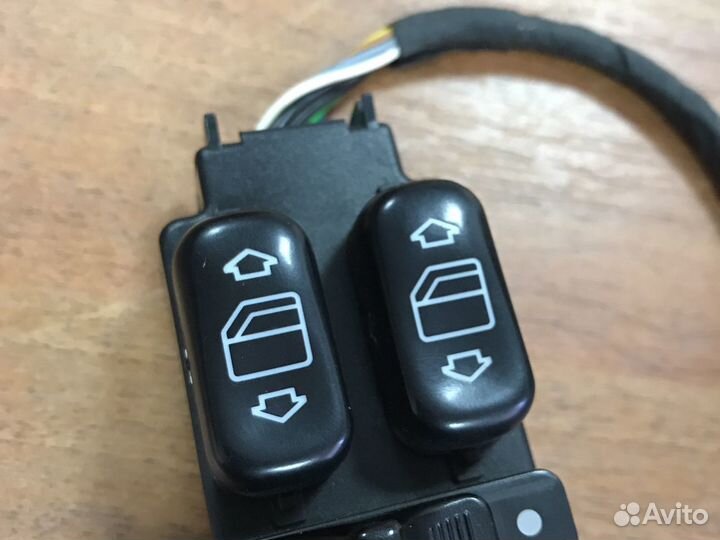Блок управления стеклоподъемниками Mercedes W220