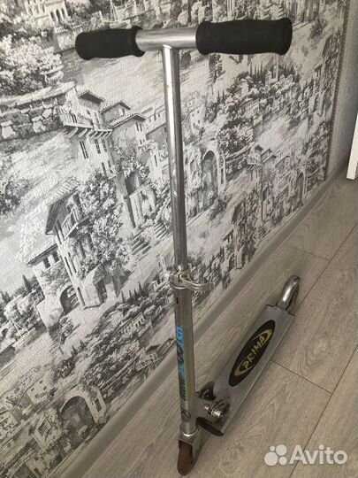 Самокат складной в чехле железный