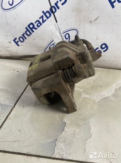 Суппорт передний левый Subaru Impreza GH 2007-2012