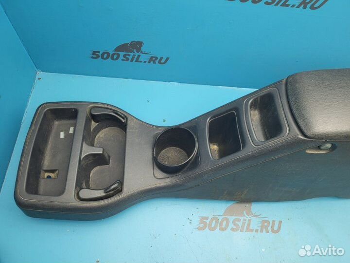 Подлокотник Dodge Durango 4.7 01-04