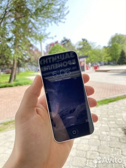 iPhone 5C, 16 ГБ