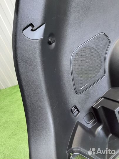 Обшивка багажника задняя левая Hyundai Santa Fe TM