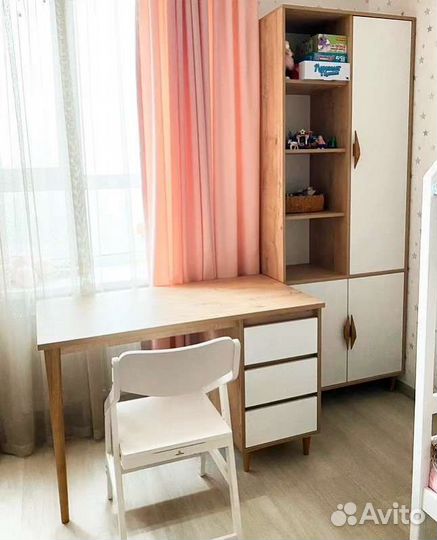 Школьный уголок