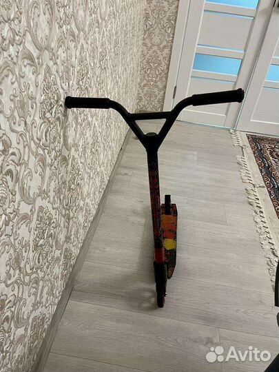 Трюковой самокат