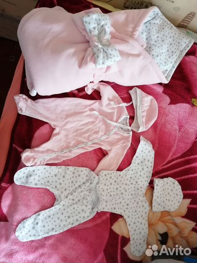 Комплект на выписку для девочки