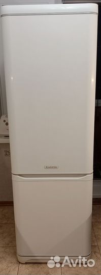 Холодильник Ariston MBA 2185.019