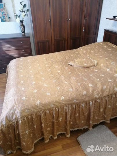 Покрывало и комплект штор с тюлем