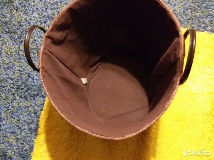 Ковер прикроватный и корзина д белья