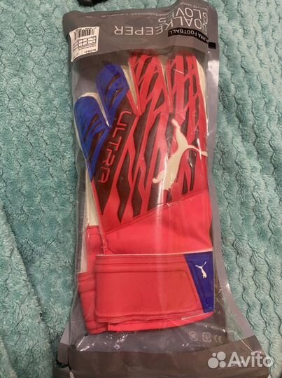 Вратарские перчатки