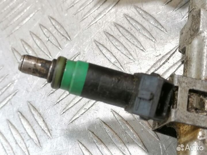 Форсунка двигателя Ford Focus 2005-2008
