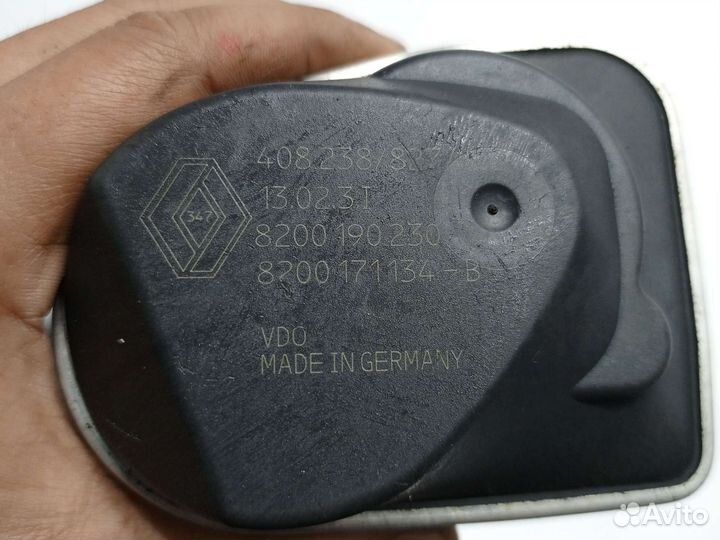 Дроссельная заслонка Renault Fluence Megane K4M