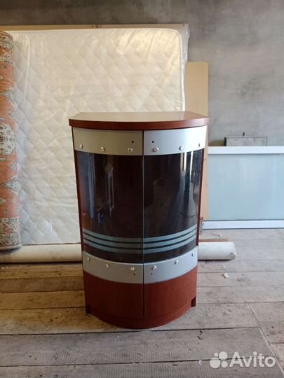 Тумба под телевизор