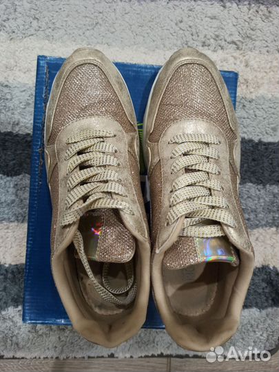 Кроссовки женские 41 размер