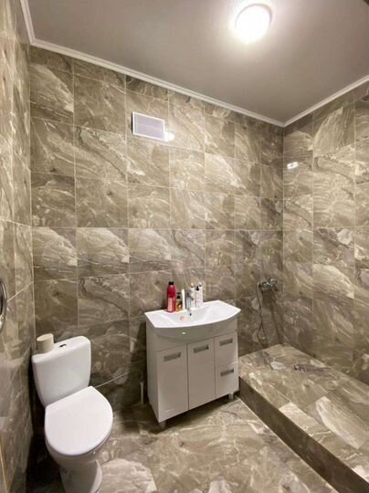 2-к. квартира, 75 м², 3/6 эт.