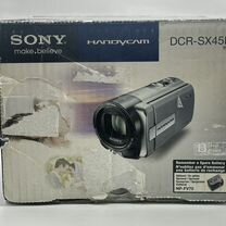 Видеокамера Sony DCR-SX45E