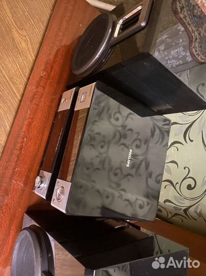 Музыкальный центр Philips MCD716