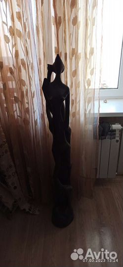 Напольные статуэтки