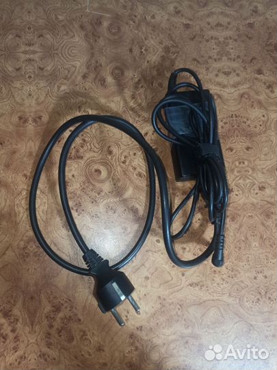 Зарядное устройство для ноутбука