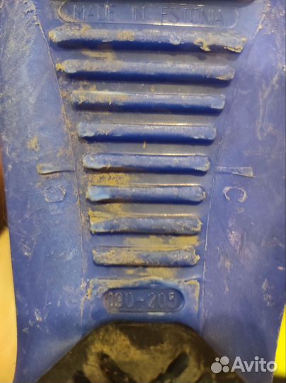 Комплект горные лыжи и ботинки