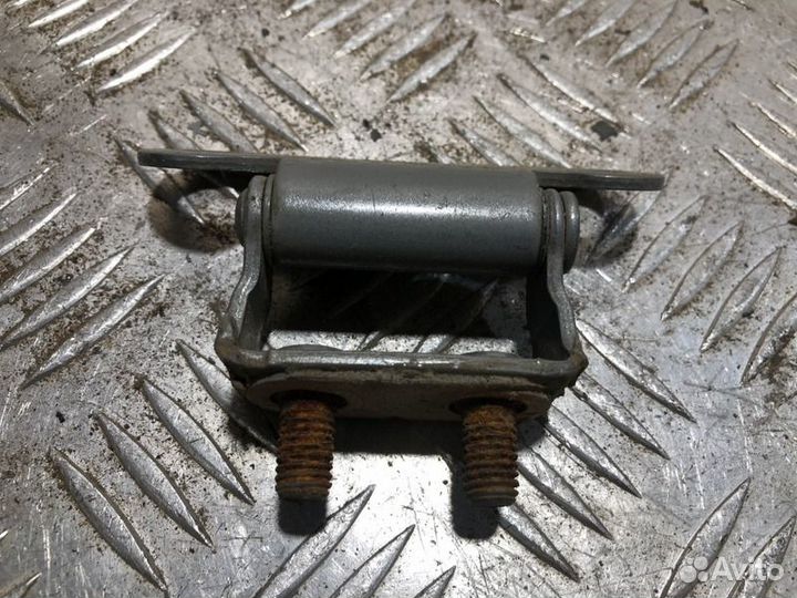 Петля багажника левая Lexus Rx 1998 2003