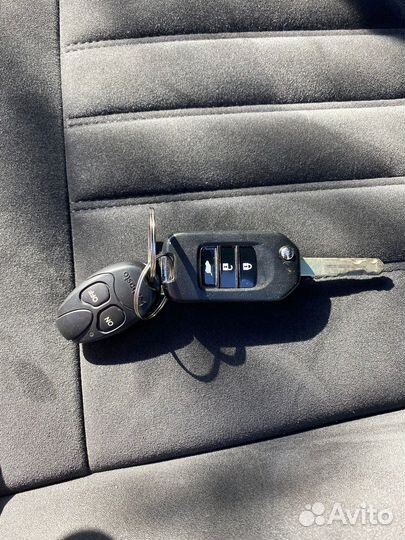 Ключ hond cr-v 2016 год