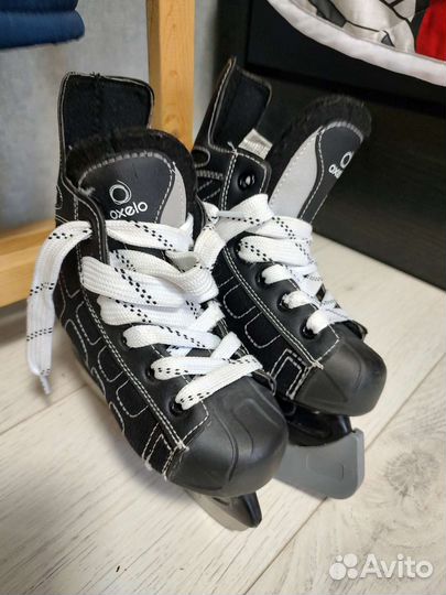 Коньки хоккейные