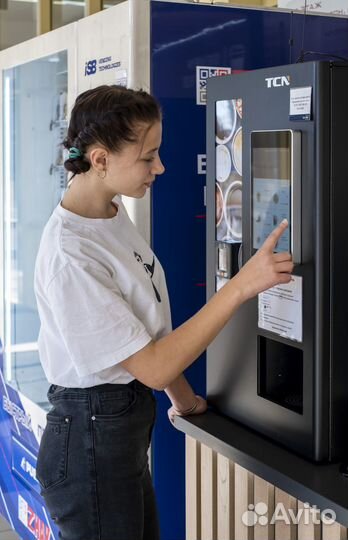 Снековый автомат и кофе корнер