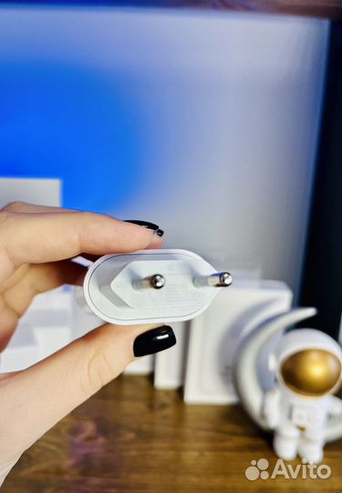 Блок питания для iPhone 20w (цена актуальна)