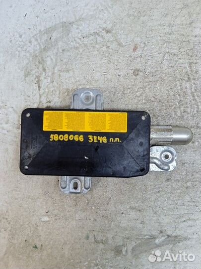 Подушка безопасности в дверь переднюю