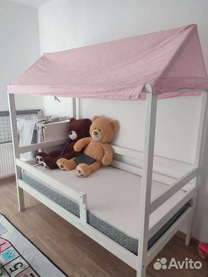 Детская кровать домик с матрасом