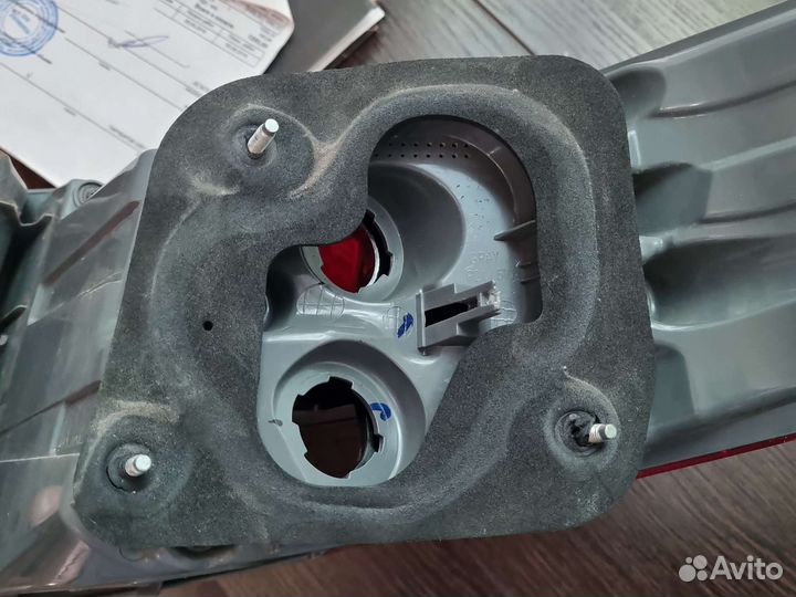 Фонарь задний левый kia rio 4