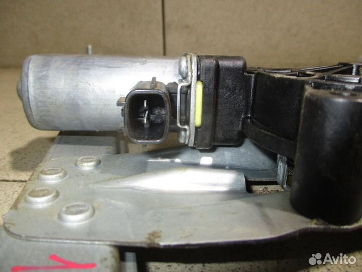 Стеклоподъемник передний левый Renault Logan 2