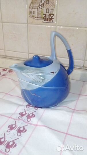 Чайный набор: чайник и схарница