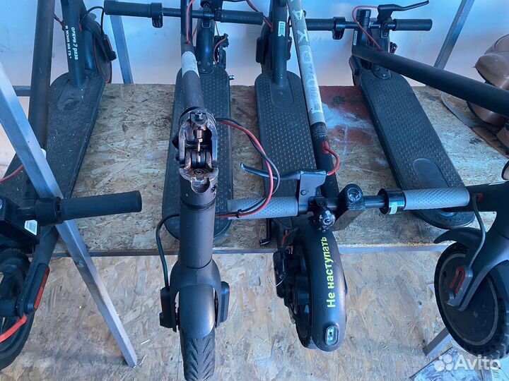 Электросамокат ксиоми 365 про