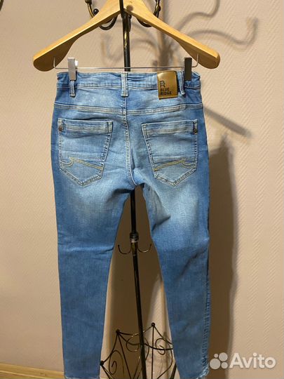 Джинсы