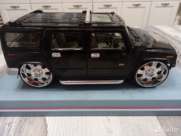 Внедорожник Maisto Hummer H2 SUV 2003 25см 1:18