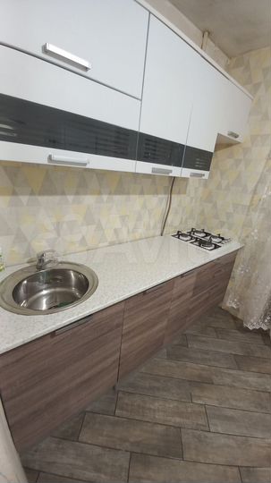 2-к. квартира, 52 м², 2/5 эт.