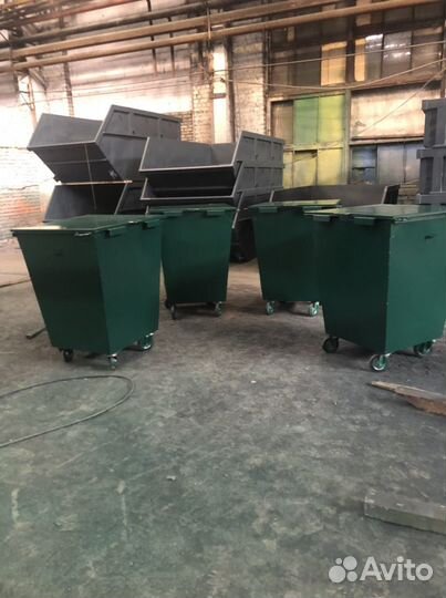 Мусорный контейнер 0,75 на колесах с крышкой