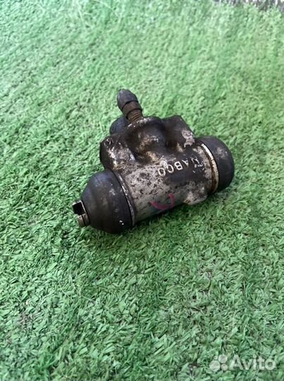 Тормозной цилиндр задний Nissan Bluebird EU14