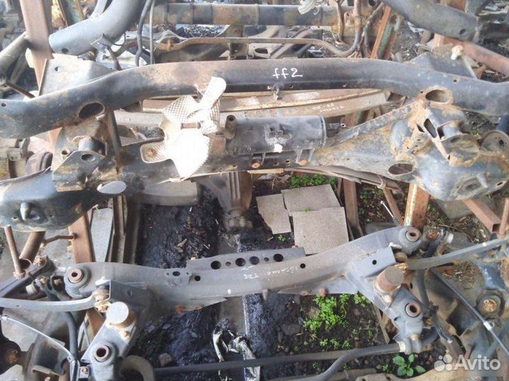 Подрамник задний Ford Focus