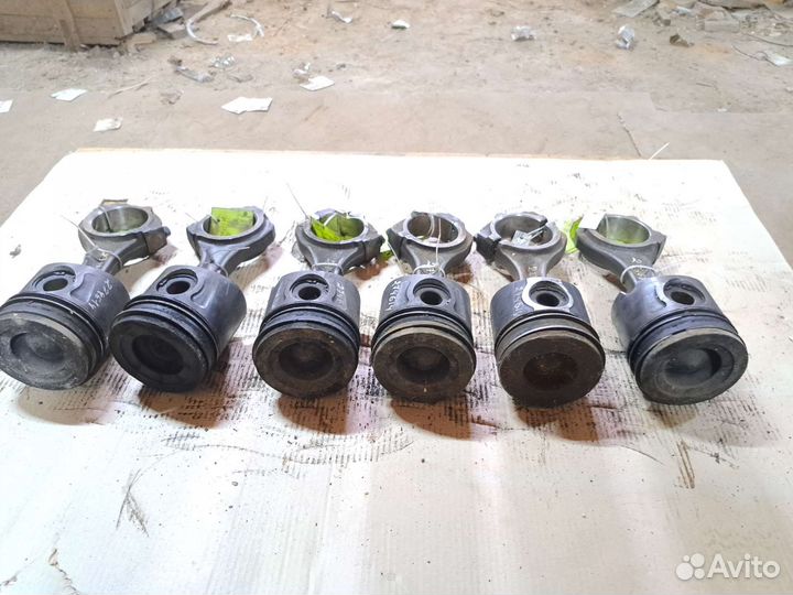 Поршень шатун iveco cursor 8