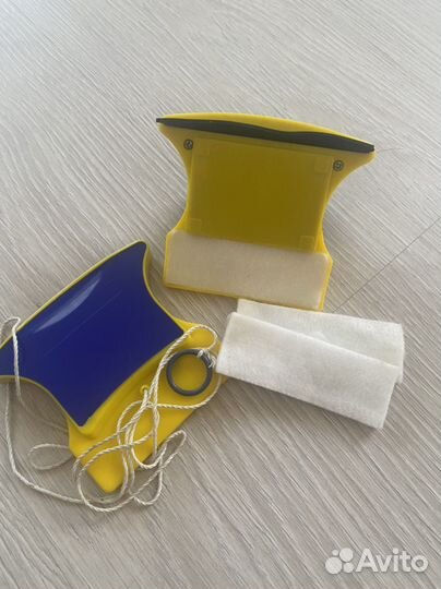 Щетка для мытья окон