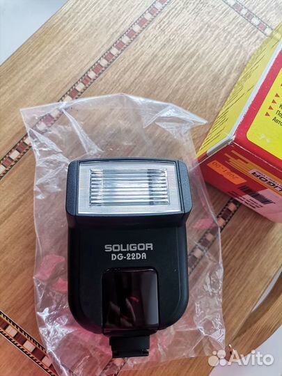 Фотовспышка Soligor