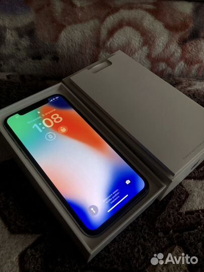 iPhone X, 64 ГБ