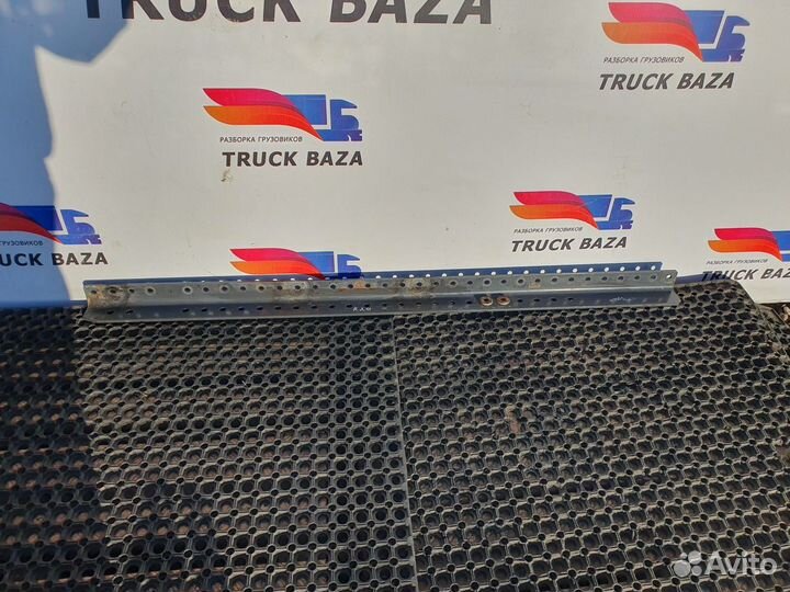 Кронштейн седла левый Renault Magnum