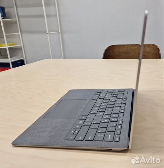 Microsoft Surface Laptop 4 (2022) ультрабук