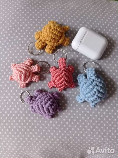 Брелок в стиле макраме